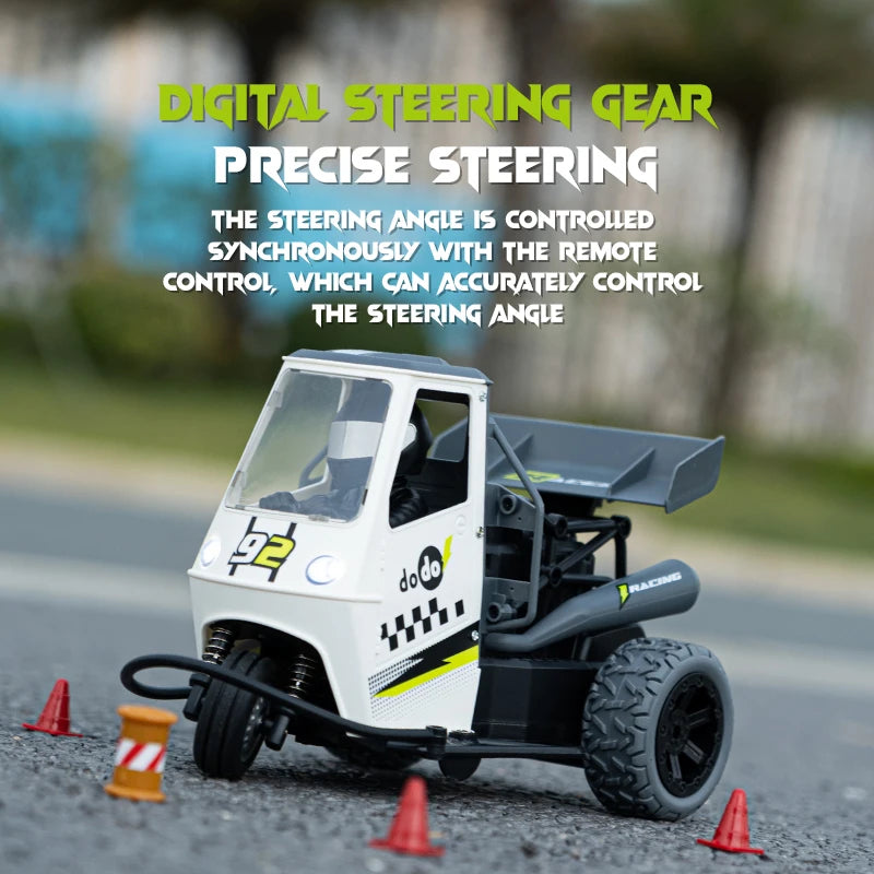 S810 1/16 2.4GHz RC Car High Speed RC Drift Motorcycle Three Wheel LED Light Tail Spray 80m Remote Control Racing Car Kid Gift