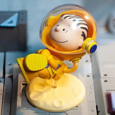 POP MART Snoopy Space Series Blind Random Box Toys Kawaii Anime Action Figure Caixa Caja Surprise Mystery Box Dolls Girls Gift